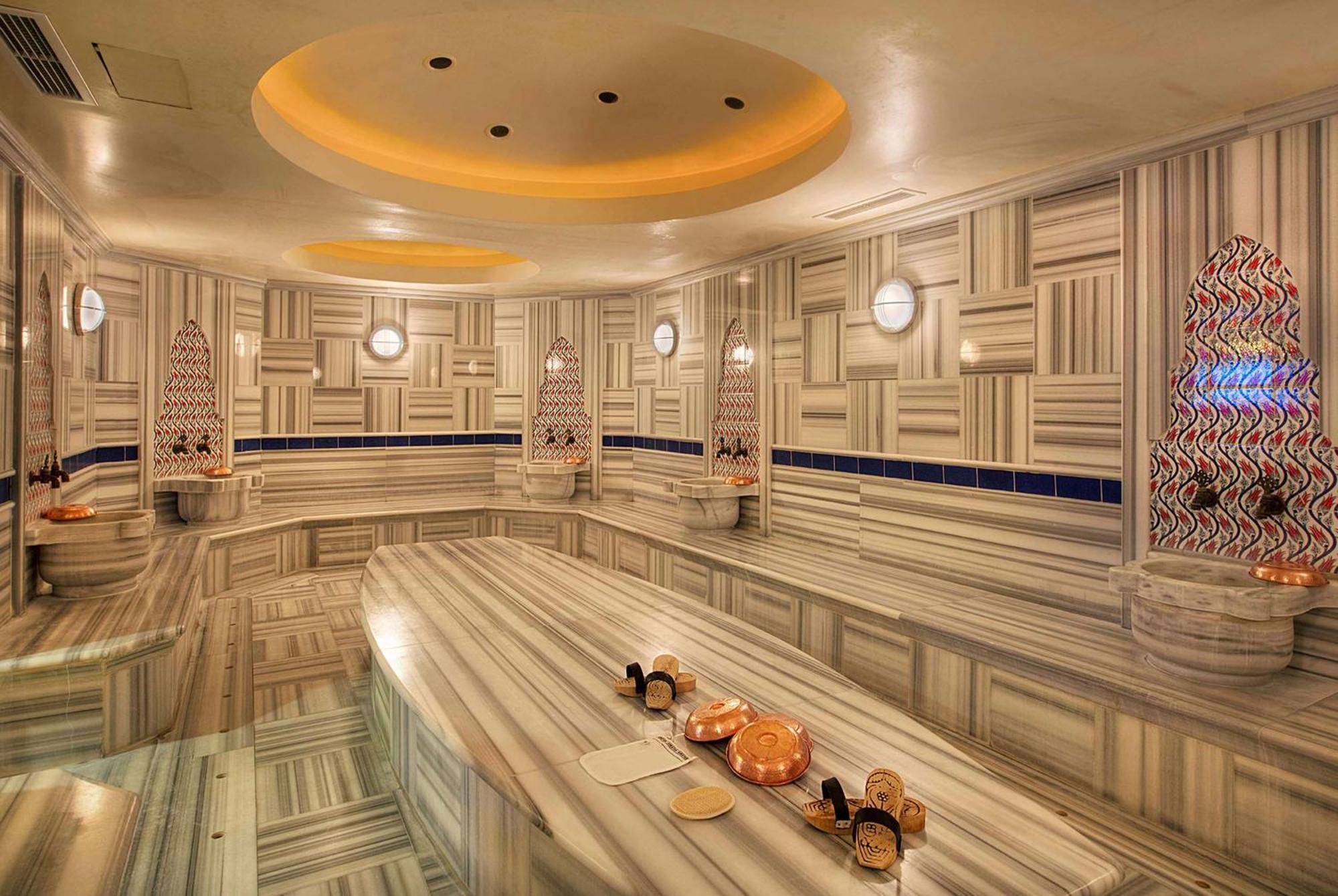 Doubletree By Hilton Van Εξωτερικό φωτογραφία