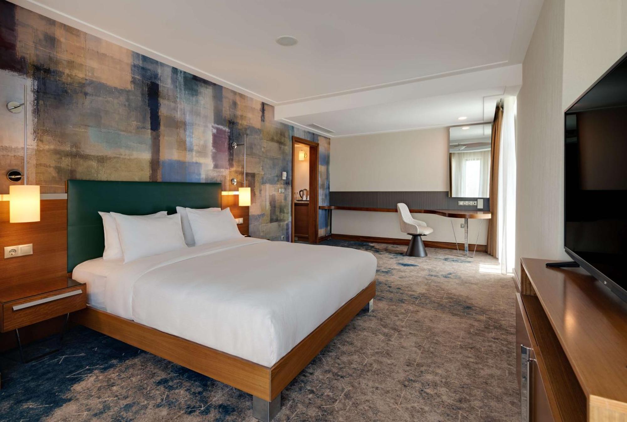 Doubletree By Hilton Van Εξωτερικό φωτογραφία