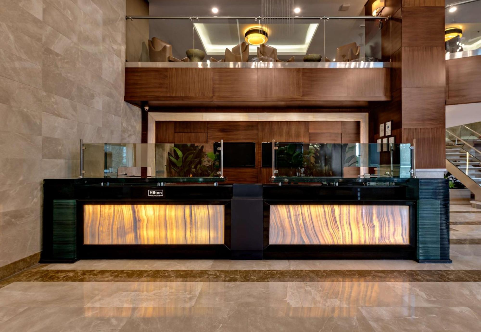 Doubletree By Hilton Van Εξωτερικό φωτογραφία