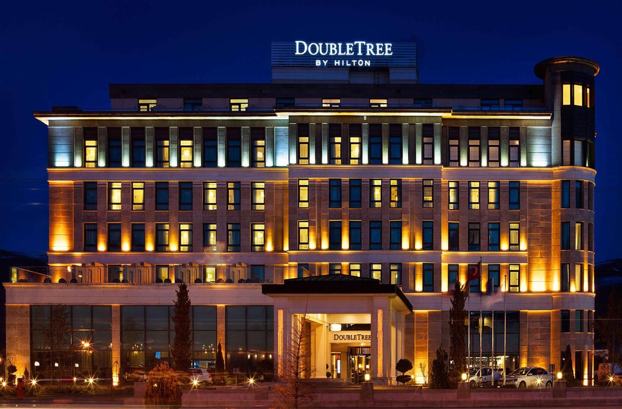 Doubletree By Hilton Van Εξωτερικό φωτογραφία